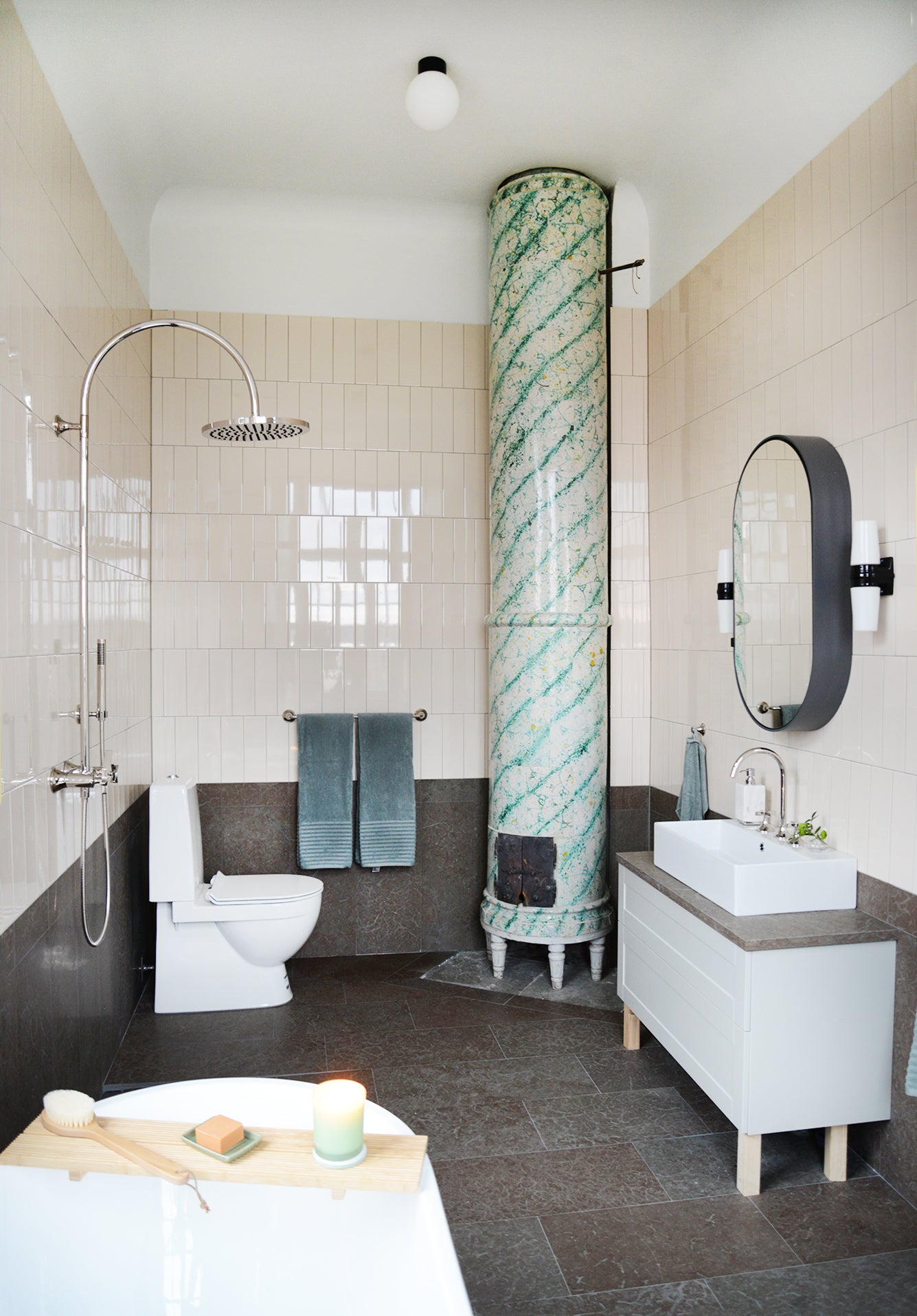 Öland Gråbrun kalksten, Ölandssten slipad